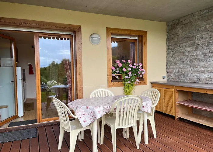 Petit Lutin A 250 M Du Bord Du De